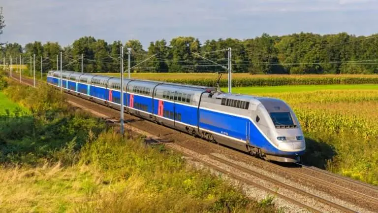 Voies et cat&eacute;naires pr&eacute;dire la d&eacute;gradation kilom&egrave;tre par kilom&egrave;tre